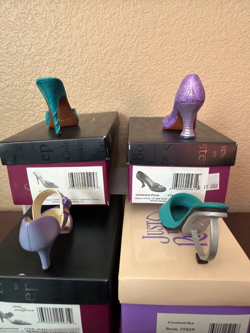 Just the Right Shoe Raine Miniature Shoe Figurines Lot of 4 Charmed Geometrika J - Picture 3 of 12